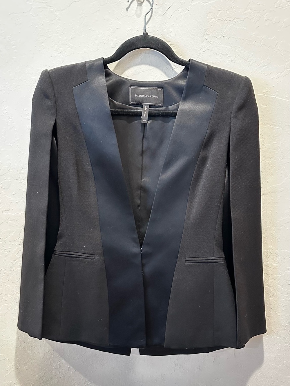 BCBGMAXAZRIA Black Tailored Cape Blazer Jacket